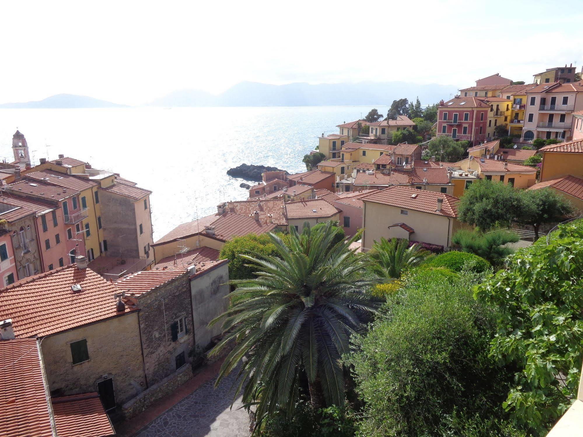 Albergo Delle Ondine Tellaro Exterior foto